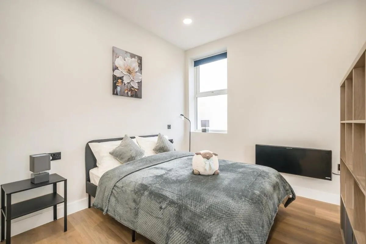 Image 3 of East16 Studio Flat