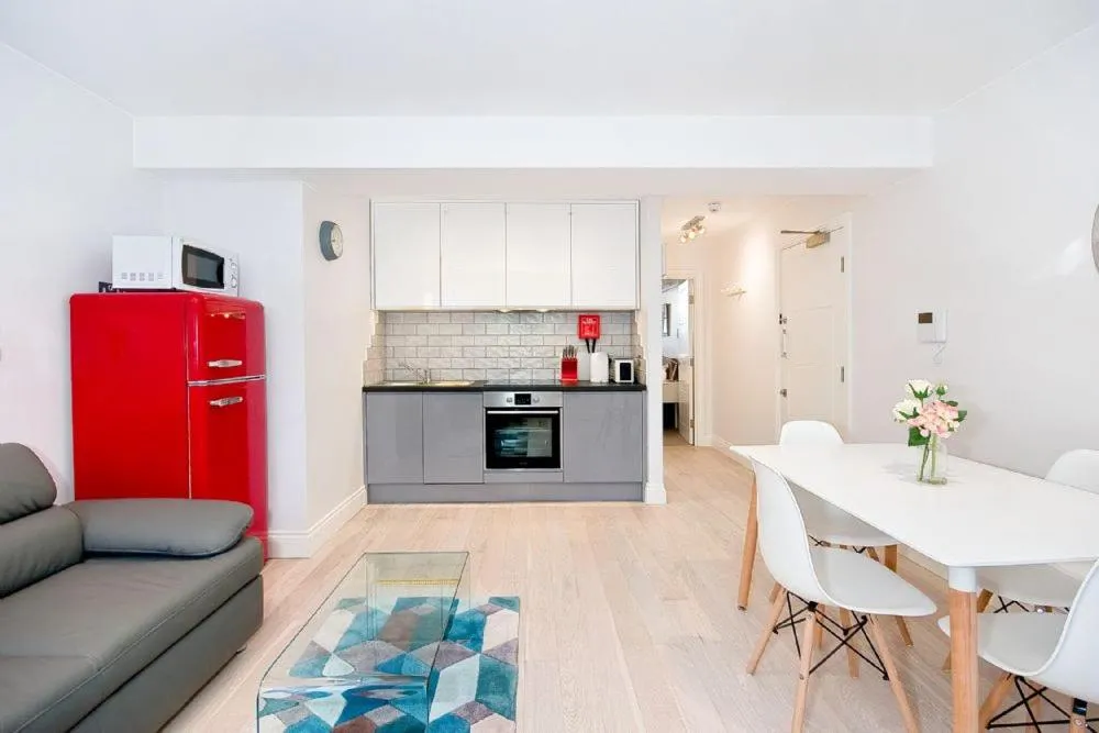 Image 4 of Eldon Chambers Flat 1 by City Living London