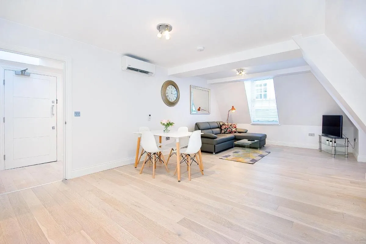 Image 5 of Eldon Chambers Flat 2 by City Living London