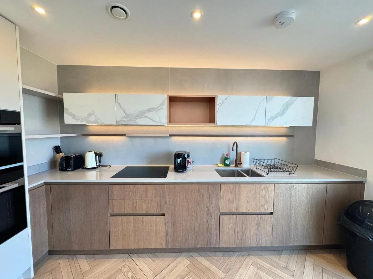 Image 4 of Elegant 2BR Apartment near Chelsea