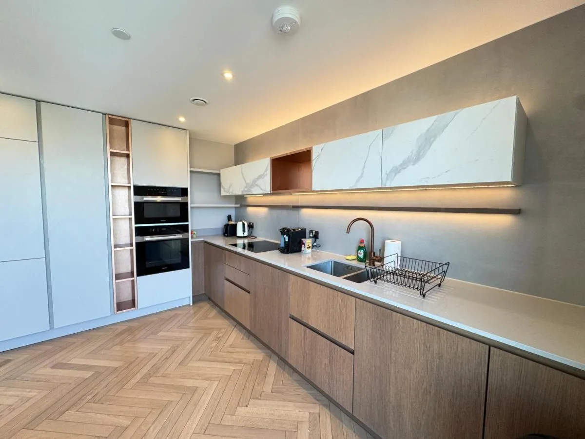 Image 3 of Elegant 2BR Apartment near Chelsea
