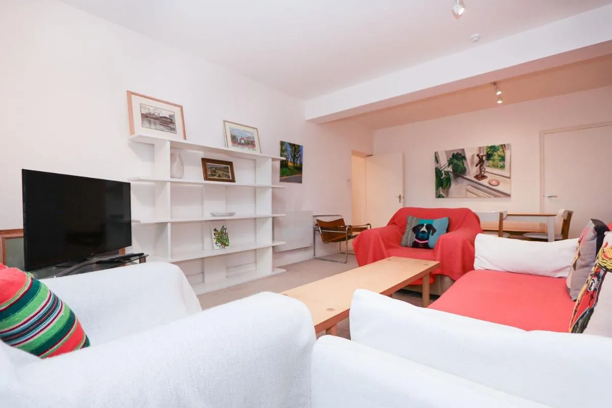 Image 5 of Elegant 2-Bedroom Getaway w Terrace & Garden Views