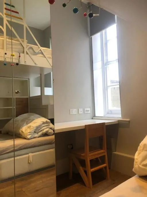 Image 4 of Elegant 2-bedroom flat next to British Museum