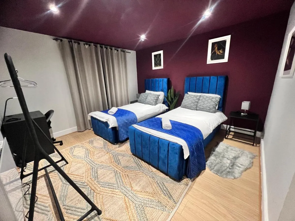 Image 3 of Elegant 3BR 2bath flat in Canary Wharf – O2 -Excel