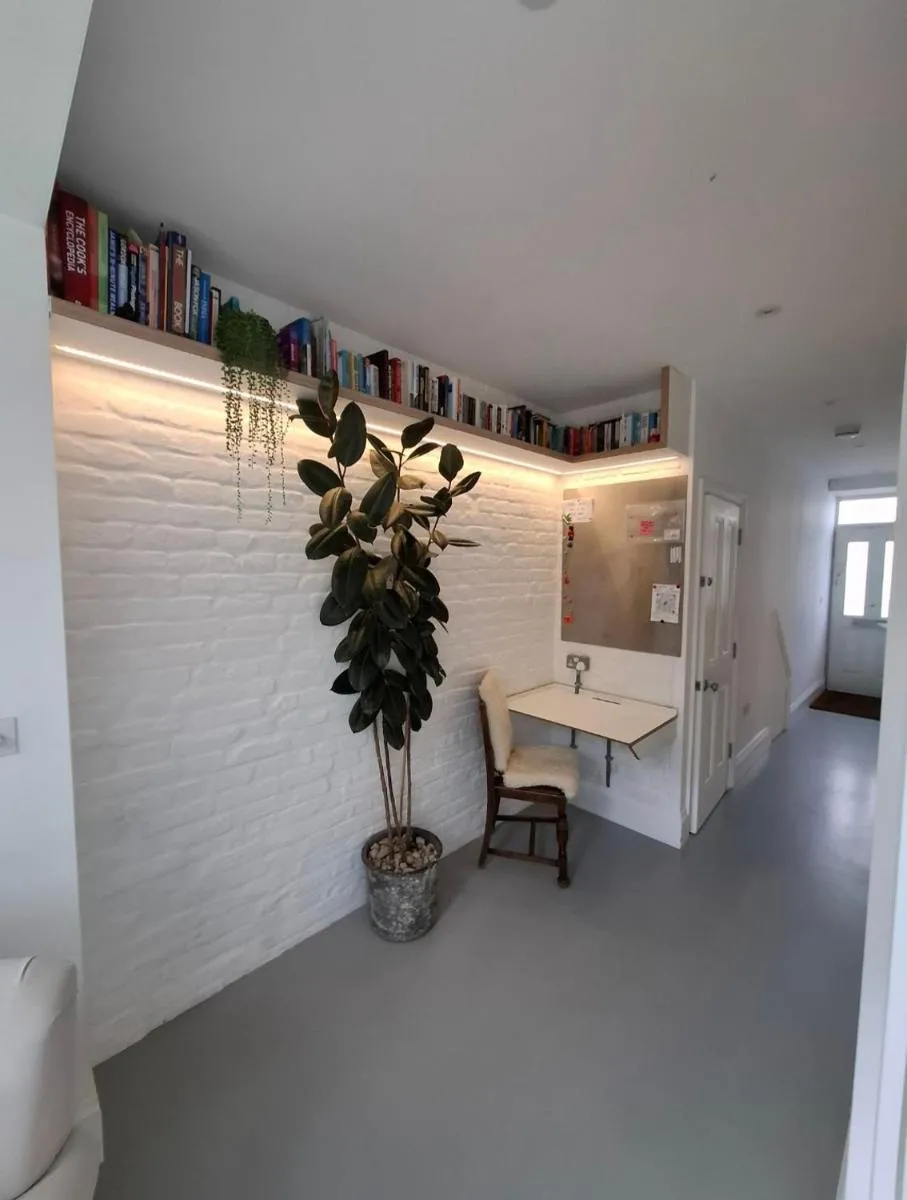 Image 4 of Elegant Garden Flat – Wimbledon