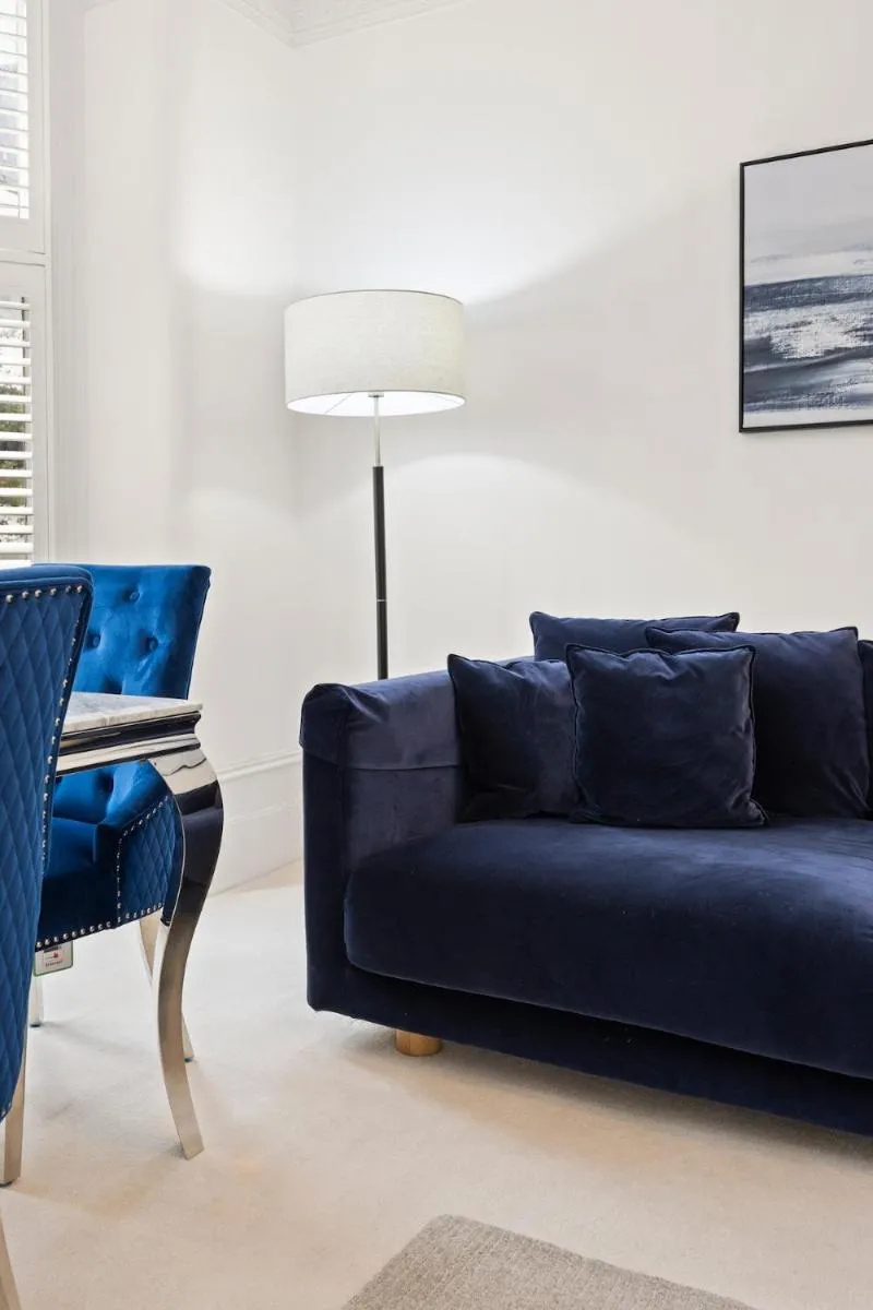 Image 4 of Elegant Oxford Circus-Marylebone apartment