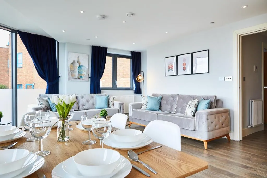 Image 1 of Elegant Plus Luxury Apartments