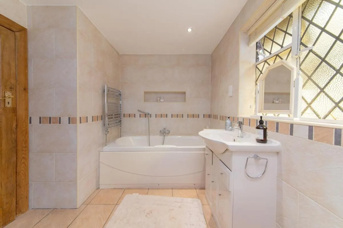 Image 3 of Elegant Tudor Venue