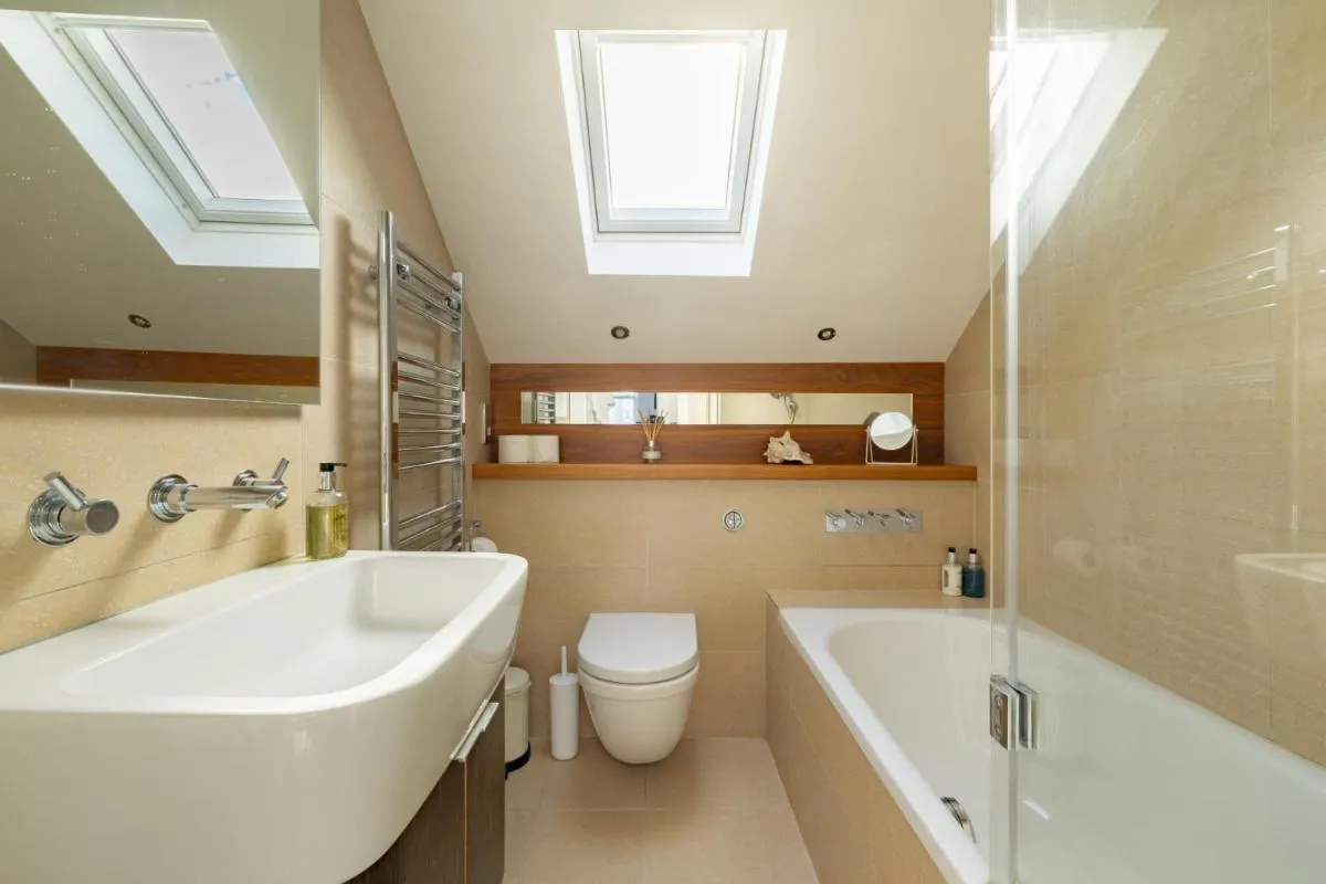 Image 3 of Elephant & Oxpecker 2 Bedrooms in Fulham