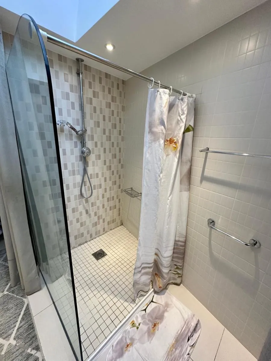 Image 5 of EnSuite Double Room With Own Entrance London – IG8 – Free on street parking