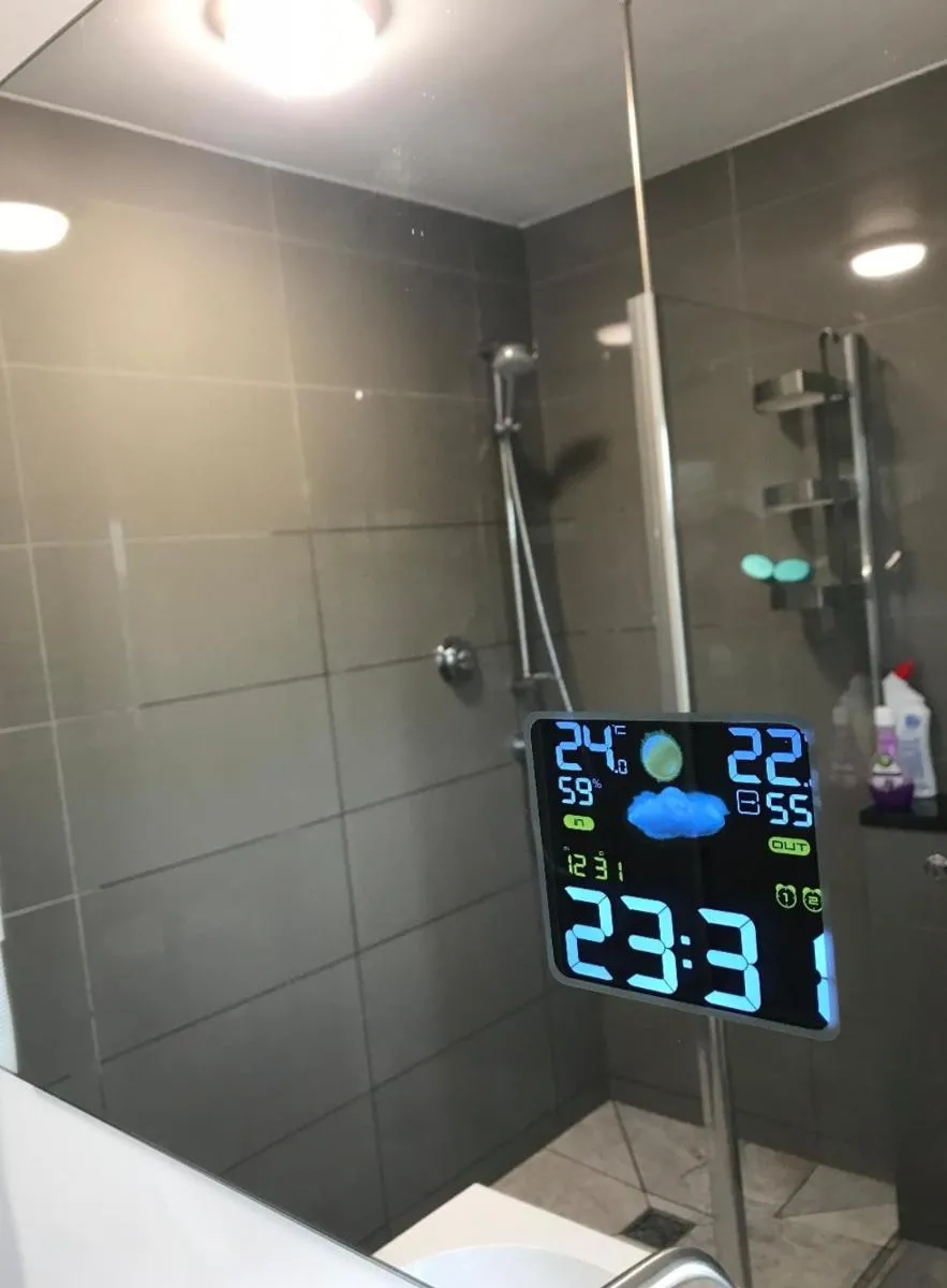 Image 5 of En-suite Soft Water Air Conditioning TV NEO