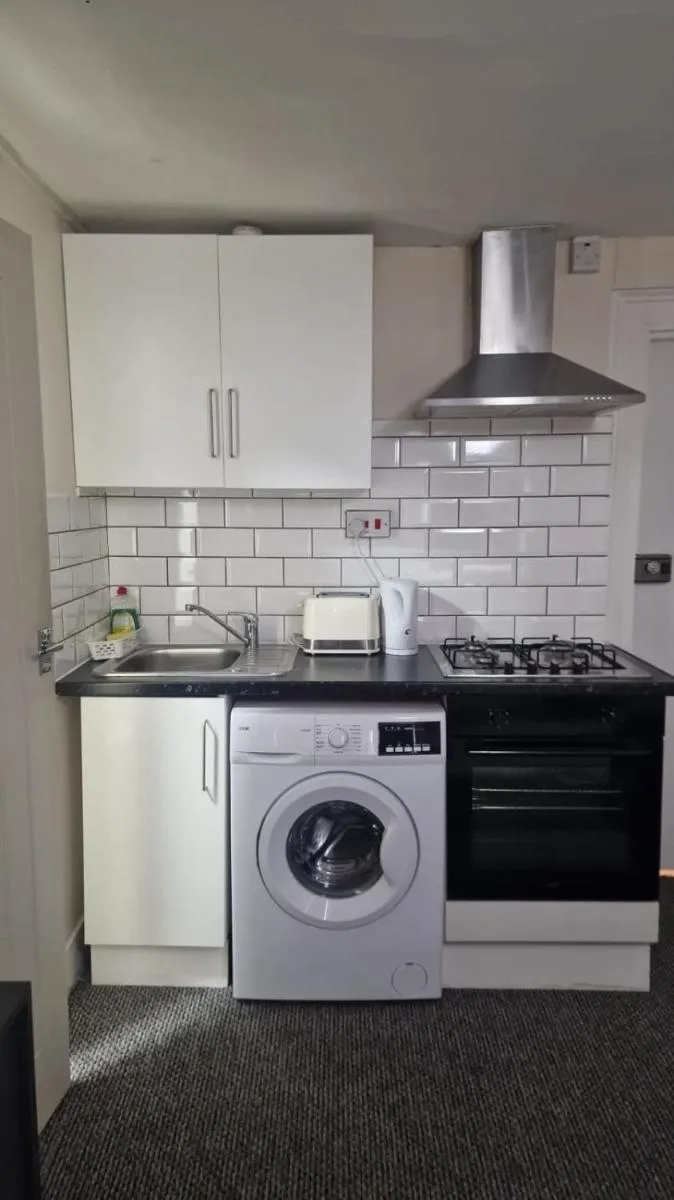 Image 5 of Entire Comfy Flat in Central London