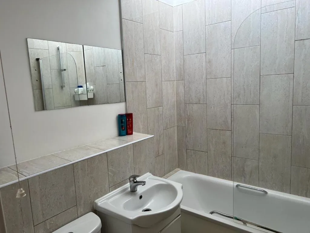 Image 3 of Entire Flat in Euston-Kings Cross