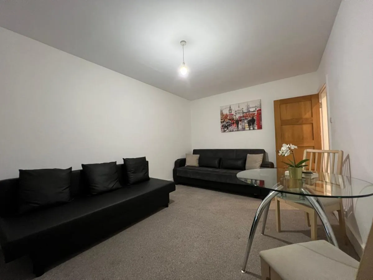 Image 4 of Entire Flat near Kings Cross