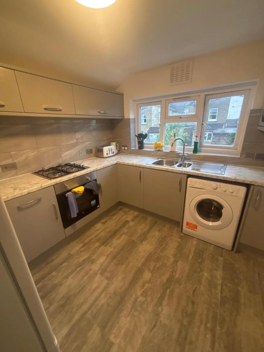 Image 4 of Entire Modern 1 Bedroom Home In East Dulwich