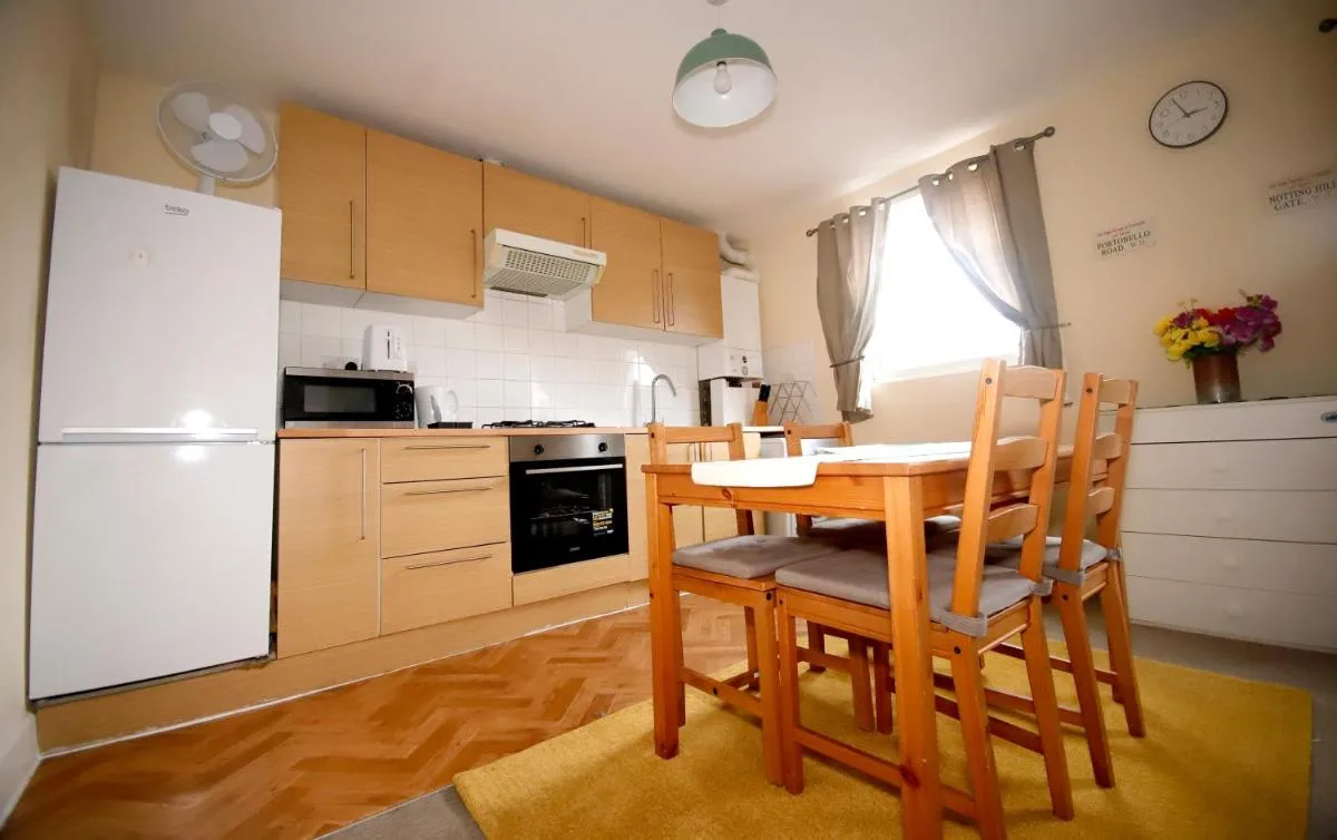 Image 3 of Entire apartment in London Notting Hill Portobello