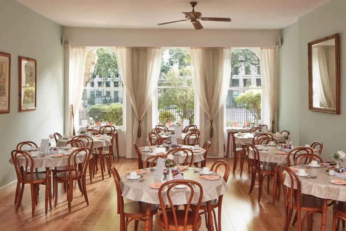 Image 3 of Euro Hotel
