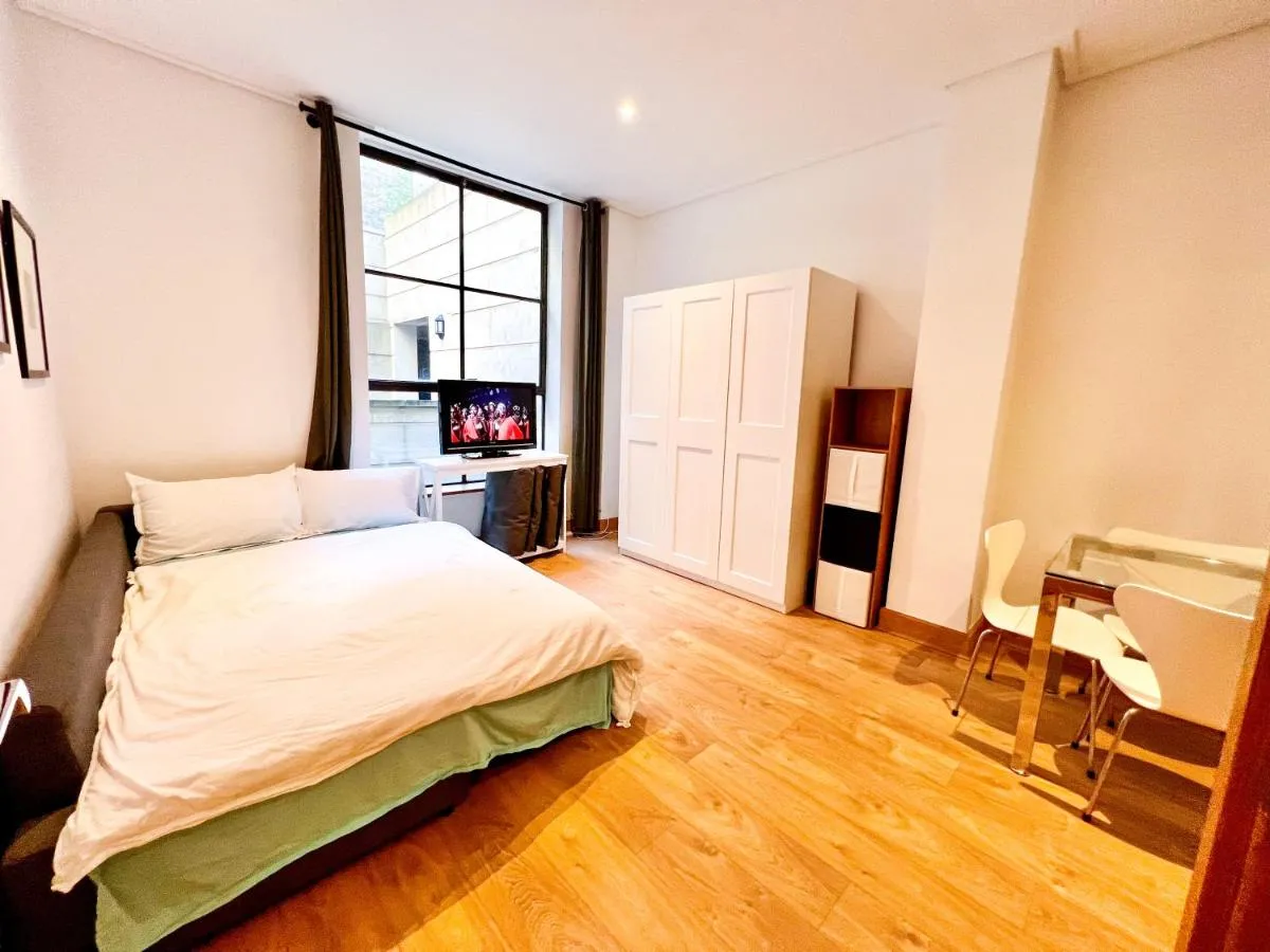 Image 3 of Excellent Entire Apartment Between St Pauls Cathedral and Covent Garden