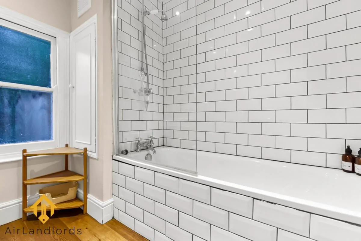 Image 3 of Exclusive 1 bedroom House in Hackney