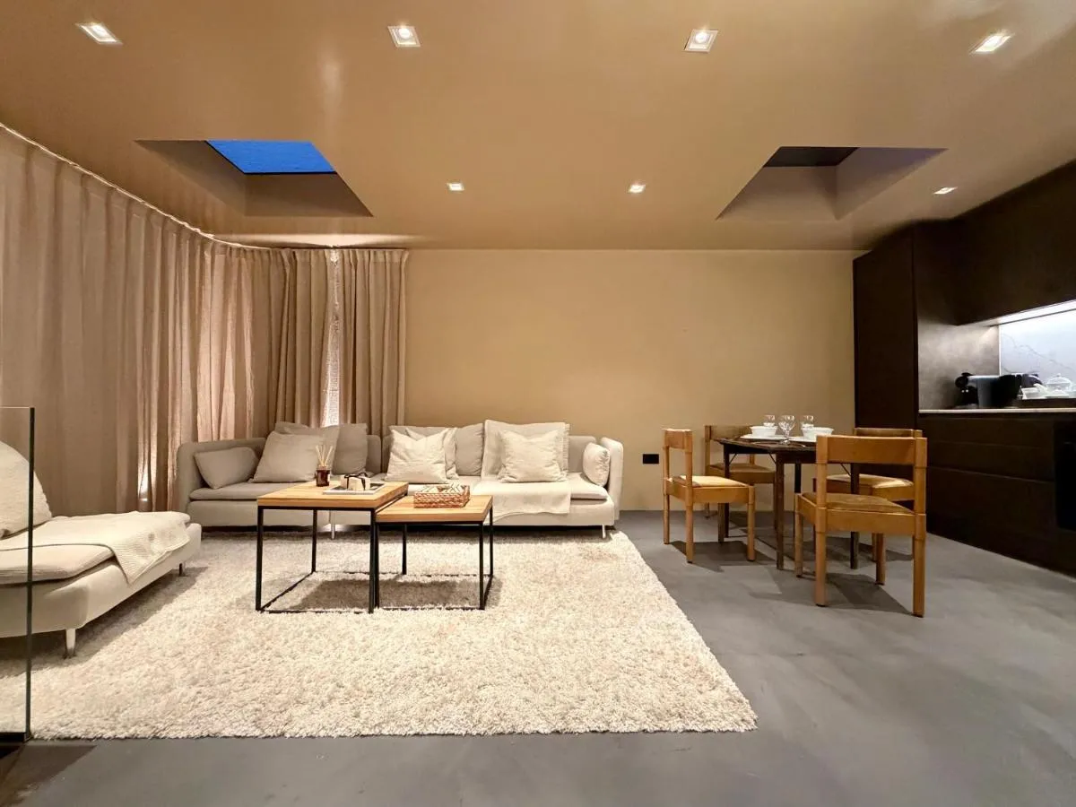 Image 4 of Exclusive 3 Bedroom Duplex Notting Hill and Holland Park