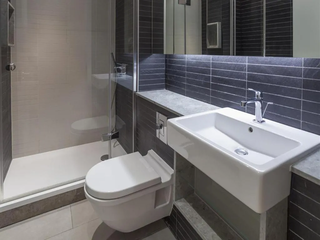 Image 4 of Exclusive Tower Bridge Apartment