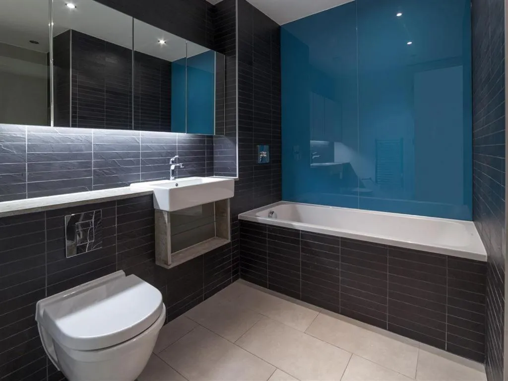 Image 3 of Exclusive Tower Bridge Apartment