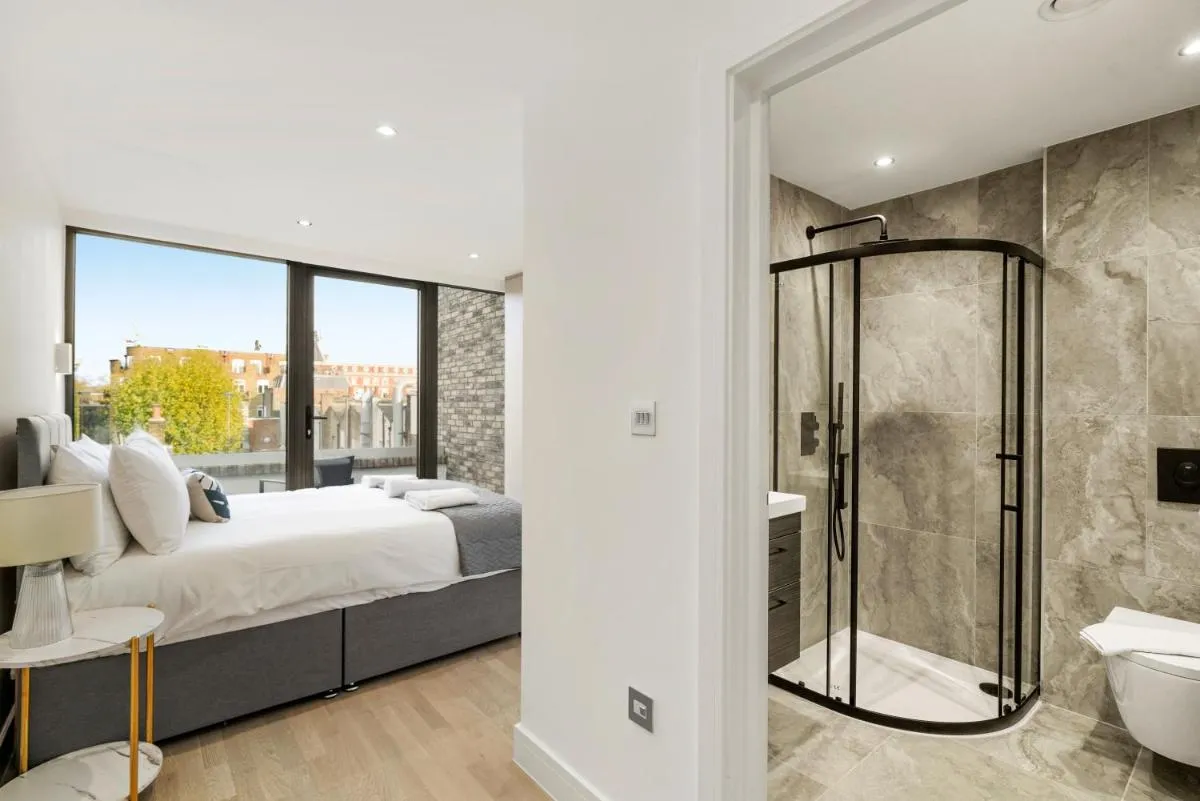 Image 3 of Executive 1 & 2 Bed Apartments in heart of London FREE WIFI by City Stay Aparts London