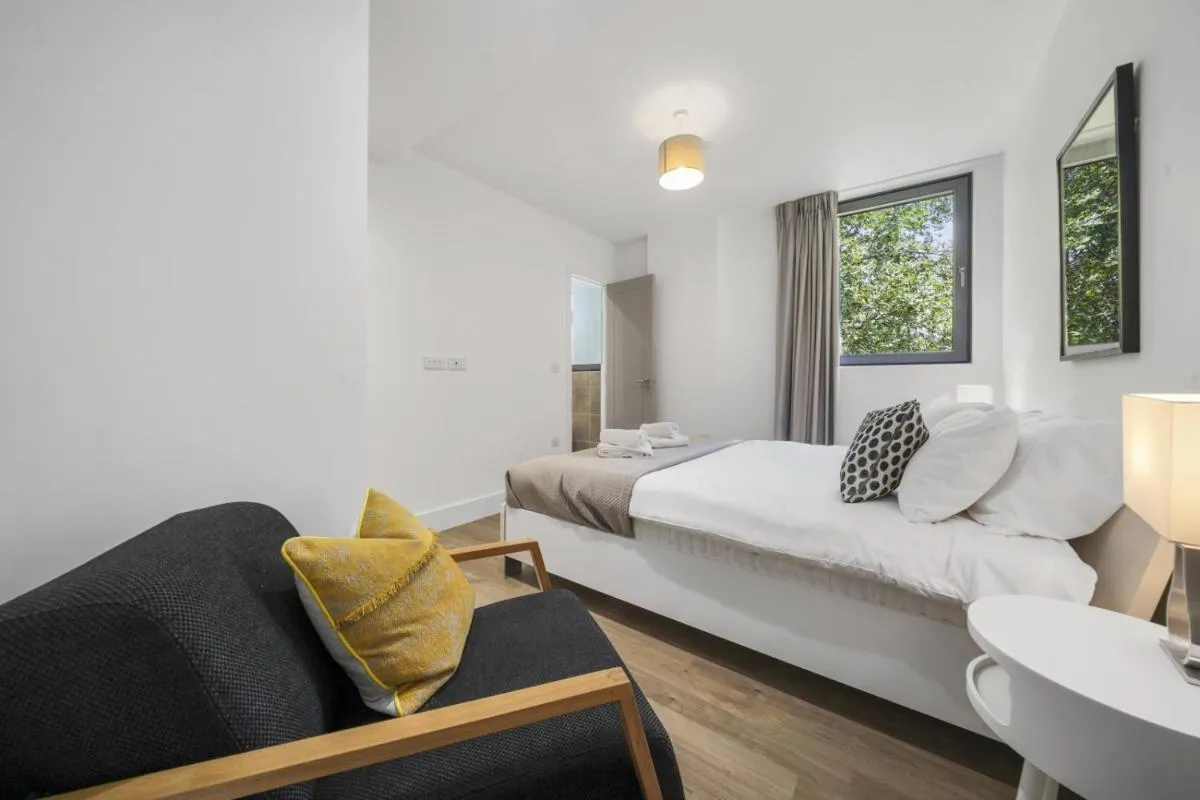 Image 2 of Executive Apartments in Bermondsey FREE WIFI & AIRCON by City Stay Aparts London