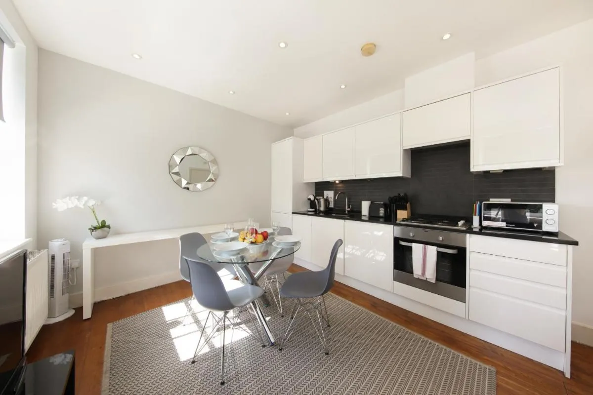 Image 4 of Executive Apartments in Central London Euston FREE WIFI City Stay Aparts London
