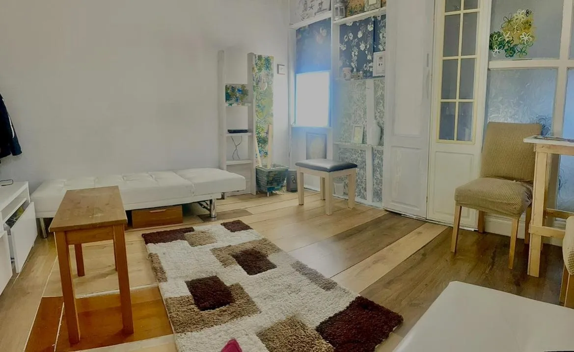 Image 4 of F&D Cozy Corners