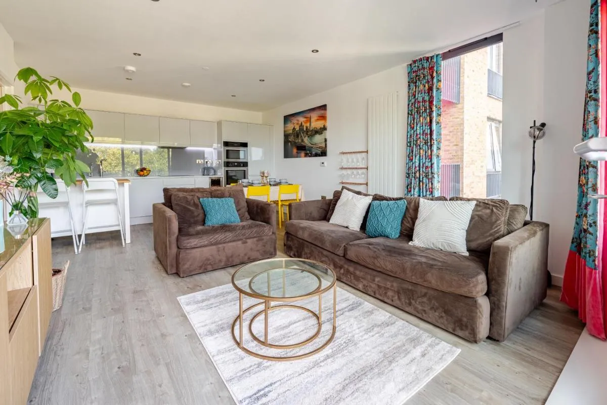 Image 4 of FMSS – City Luxe