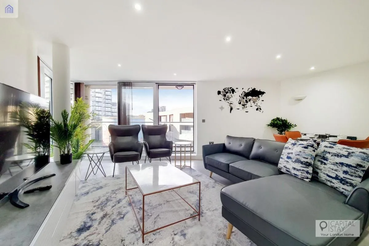 Image 5 of FREE PARKING – Stylish Three Bedroom Apartment by London ExCeL