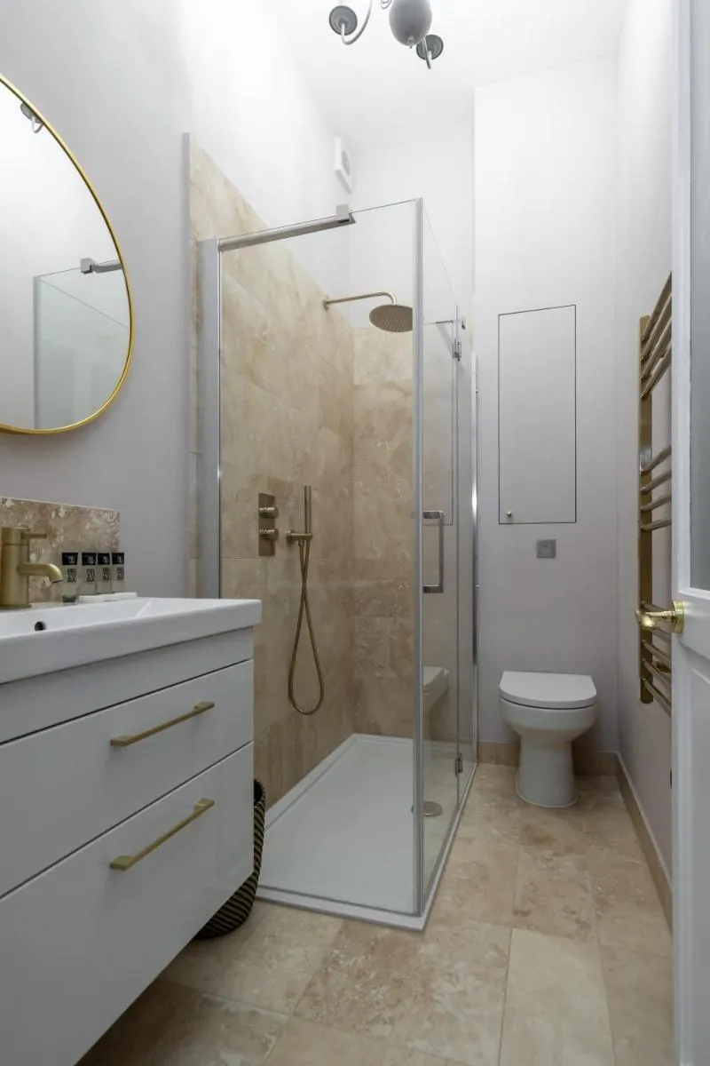 Image 4 of Fabulous 2 Bedroom Apartment by Holland Park
