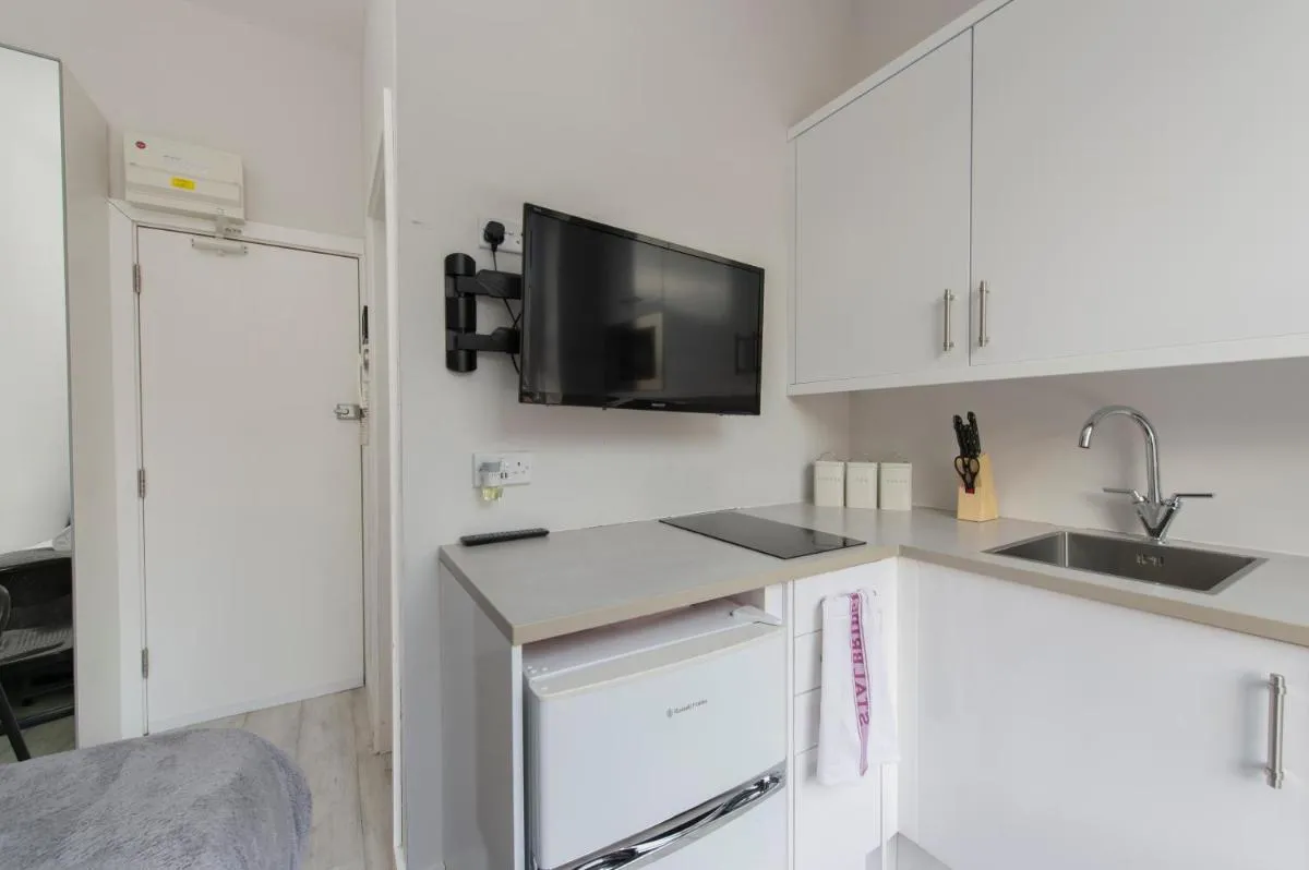 Image 3 of Fabulous Apartment in Superb location