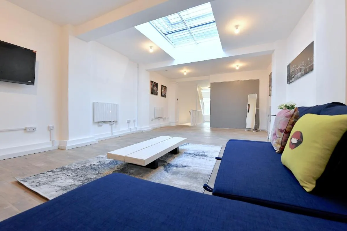 Image 5 of Fabulous duplex apartment in Dalston Junction