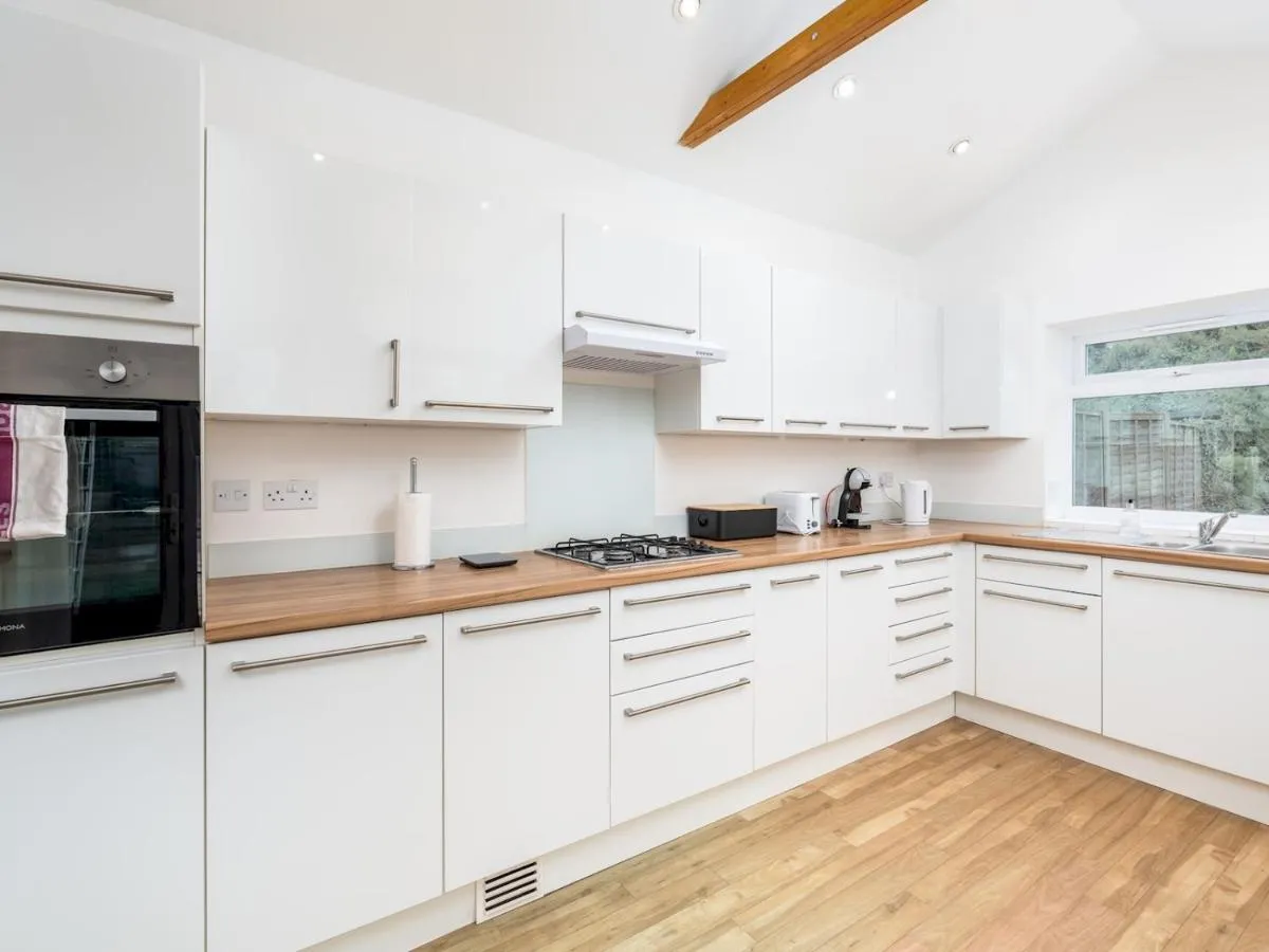 Image 4 of Family Friendly 3 Bed Home In Pinner Pets Welcome – Pass the Keys