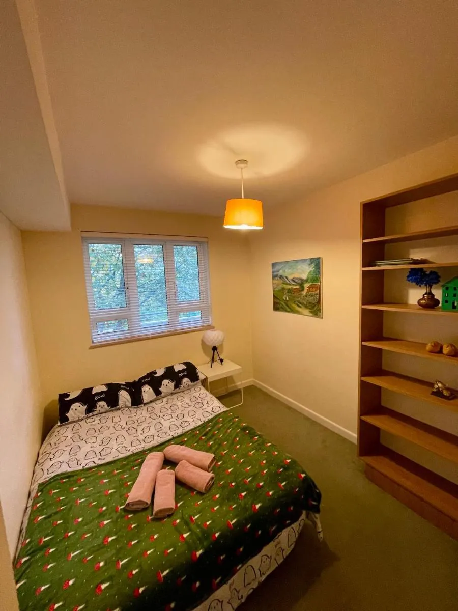 Image 4 of Family Friendly 3 Bedrooms Flat in Central London