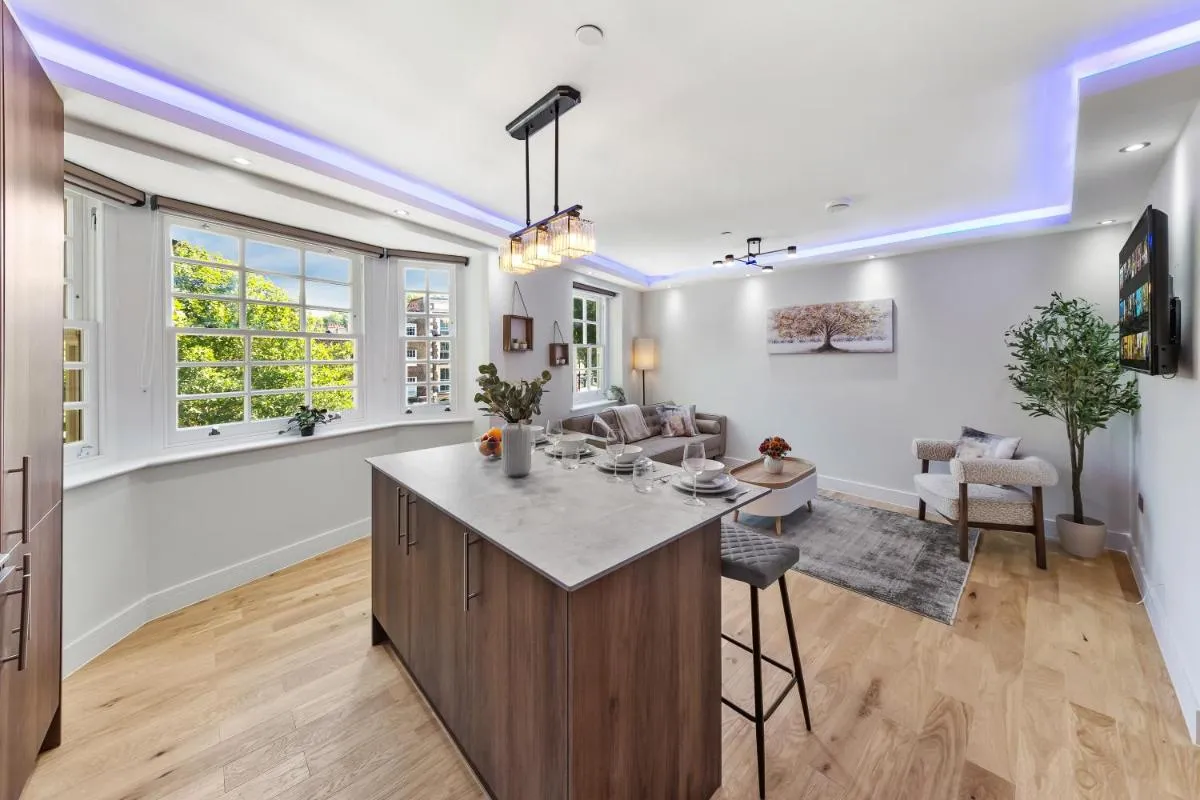Image 5 of Family friendly 2BR Waterloo Apartment with Terrace walking distance to London Eye Big Ben and station