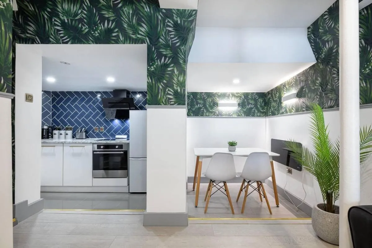 Image 4 of Flat – Sleeps 2 & Parking