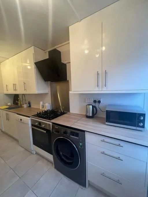 Image 4 of Flat, apartment in Haggerston N1, Central London