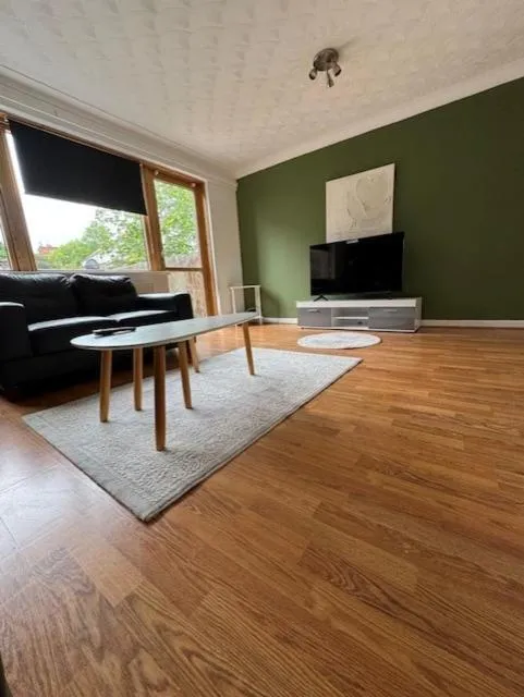 Image 5 of Flat by the Shard & Tower Bridge
