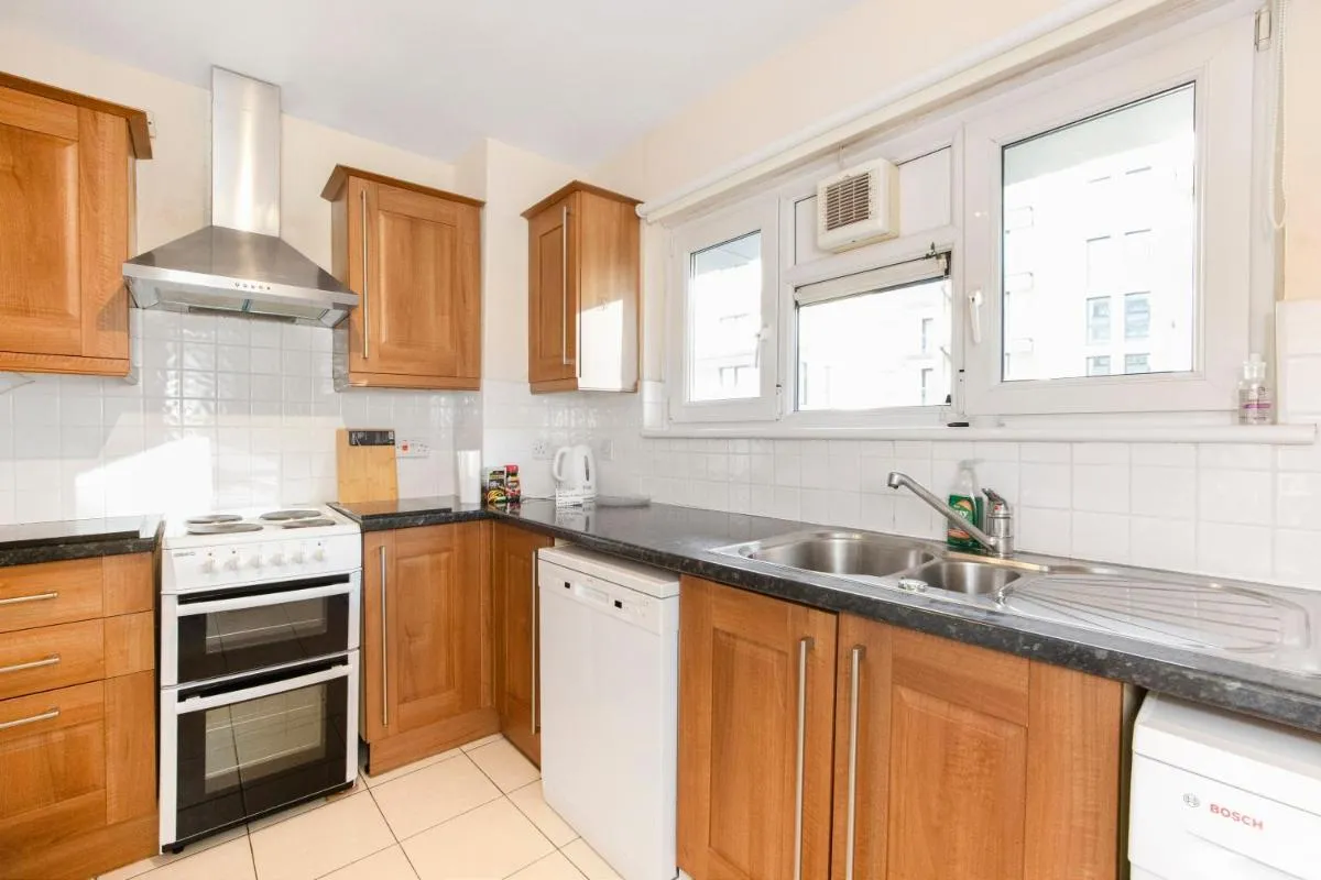 Image 4 of Flat near Angel St City University & Tube- MAC 1