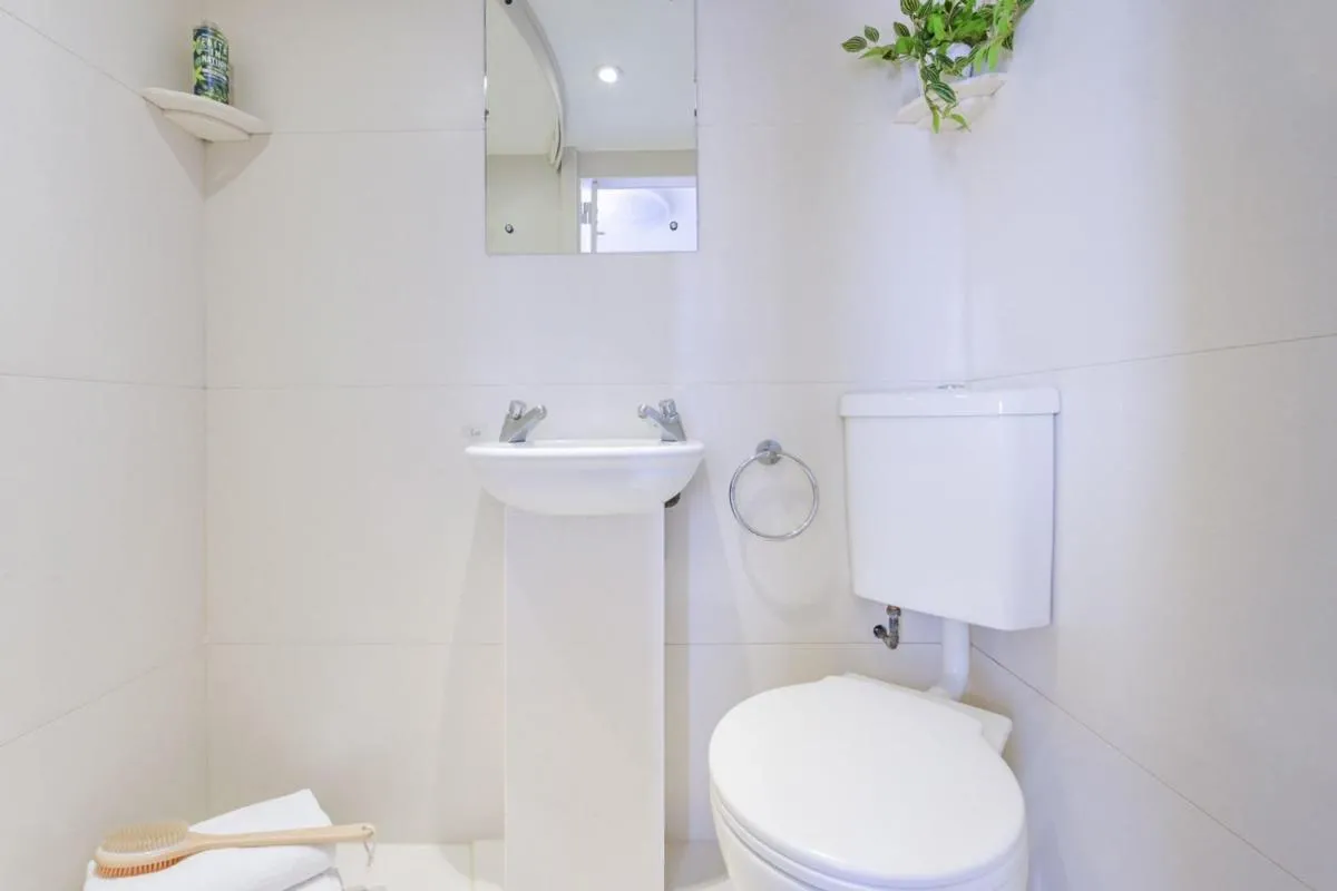 Image 3 of For Students Only AXO Waterloo Ensuite Rooms in London
