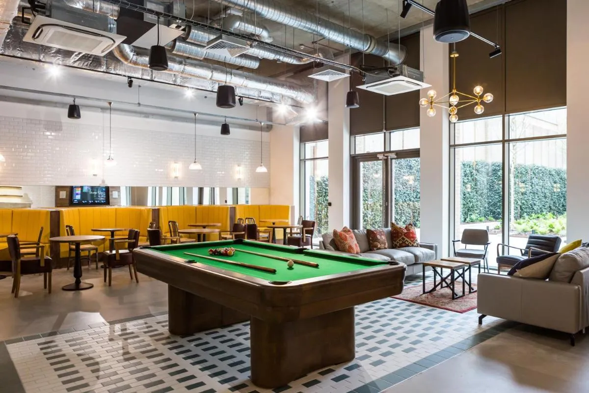 Image 3 of For Students Only Chapter White City in London