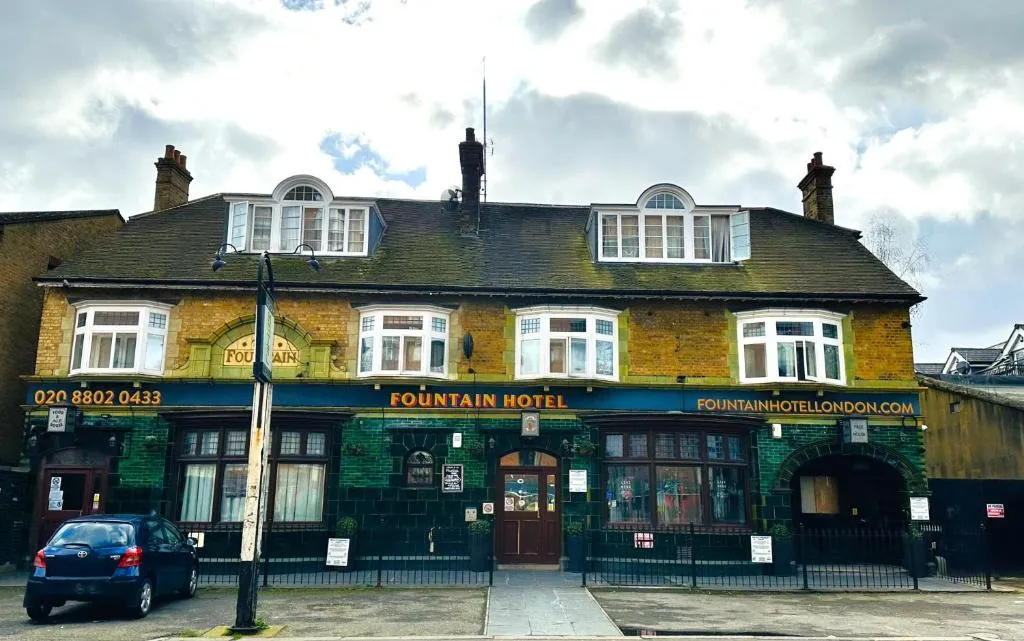 Image 1 of Fountain Hotel