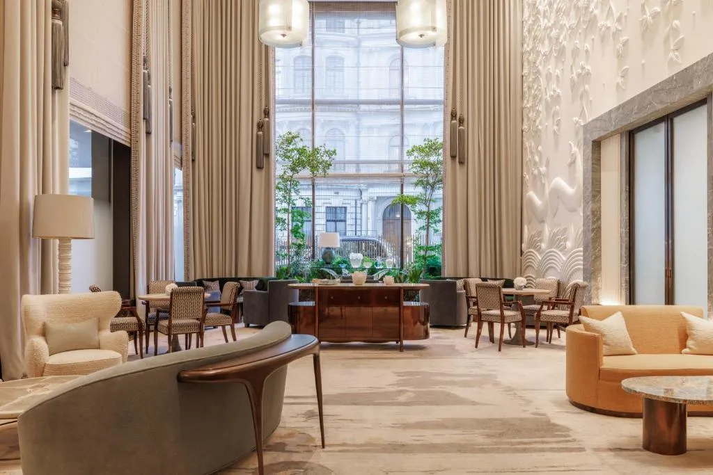 Image 1 of Four Seasons Hotel London at Park Lane