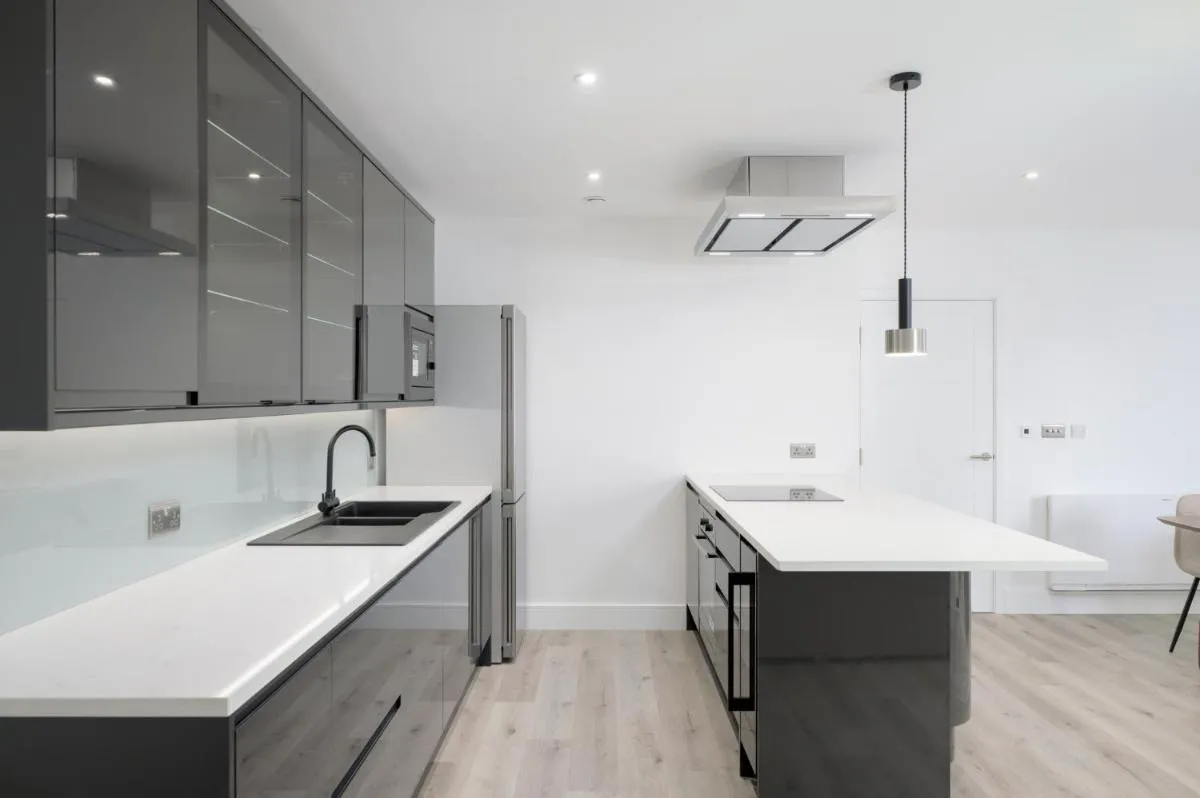 Image 3 of Fulham Luxury high-spec Apartment with large balcony, Central London Location, Near Fulham and Chelsea Stadiums