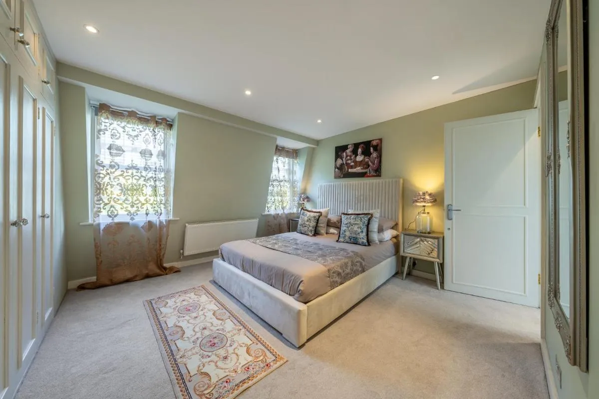 Image 3 of GRAND 200 SqM 3-Bedroom VILLA