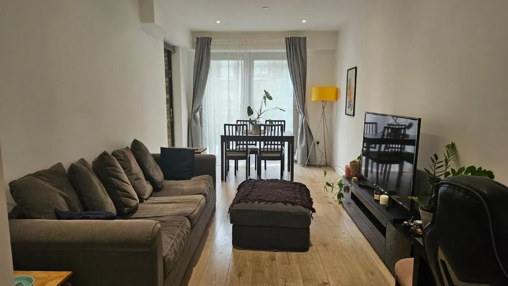 Image 1 of Gallions Reach – One Bed Flat