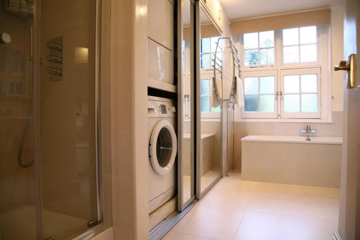 Image 3 of Garden flat in a quiet Camden spot